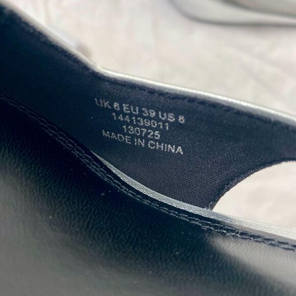 NWT ASOS DESIGN Model Shake Preppy Silver Slingback Kitten Heels US 8 - Picture 7 of 7